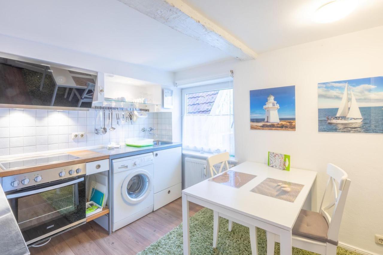 Apartmenthaus Toenning Kleine Kajuete Exteriör bild